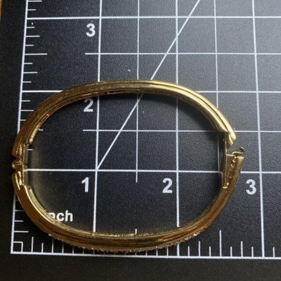 Swarovski Bangle Bracelet Hinged Oval Yellow Gold Plated Crystal Swan Signed - Picture 11 of 11
